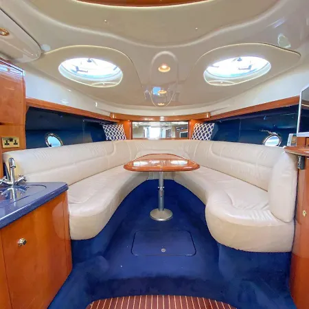 Daily Cruises Private Yachts