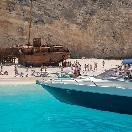 Daily Cruises Private Yachts Bateau-hôtel *